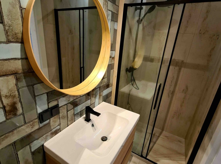 Apartamenty w centrum Juraty ul. Międzymorze - łazienka?v=1.0