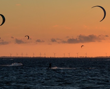 Kitesurfing na Zatoce.
